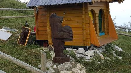 Srečanje čebelarjev na Uršlji gori